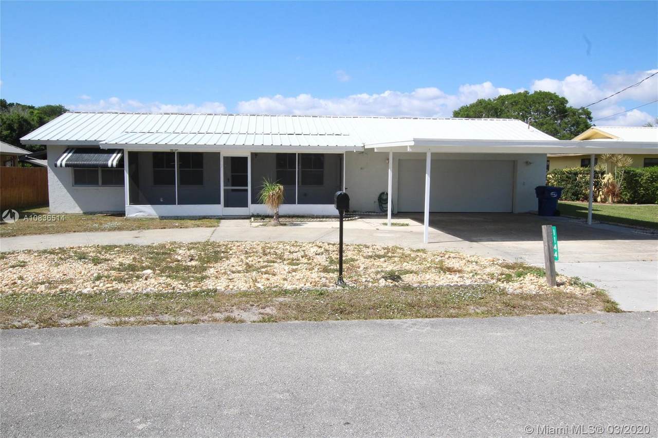 1144 Lisa Lane - Photo 1 1144 Lisa Lane - Photo 1