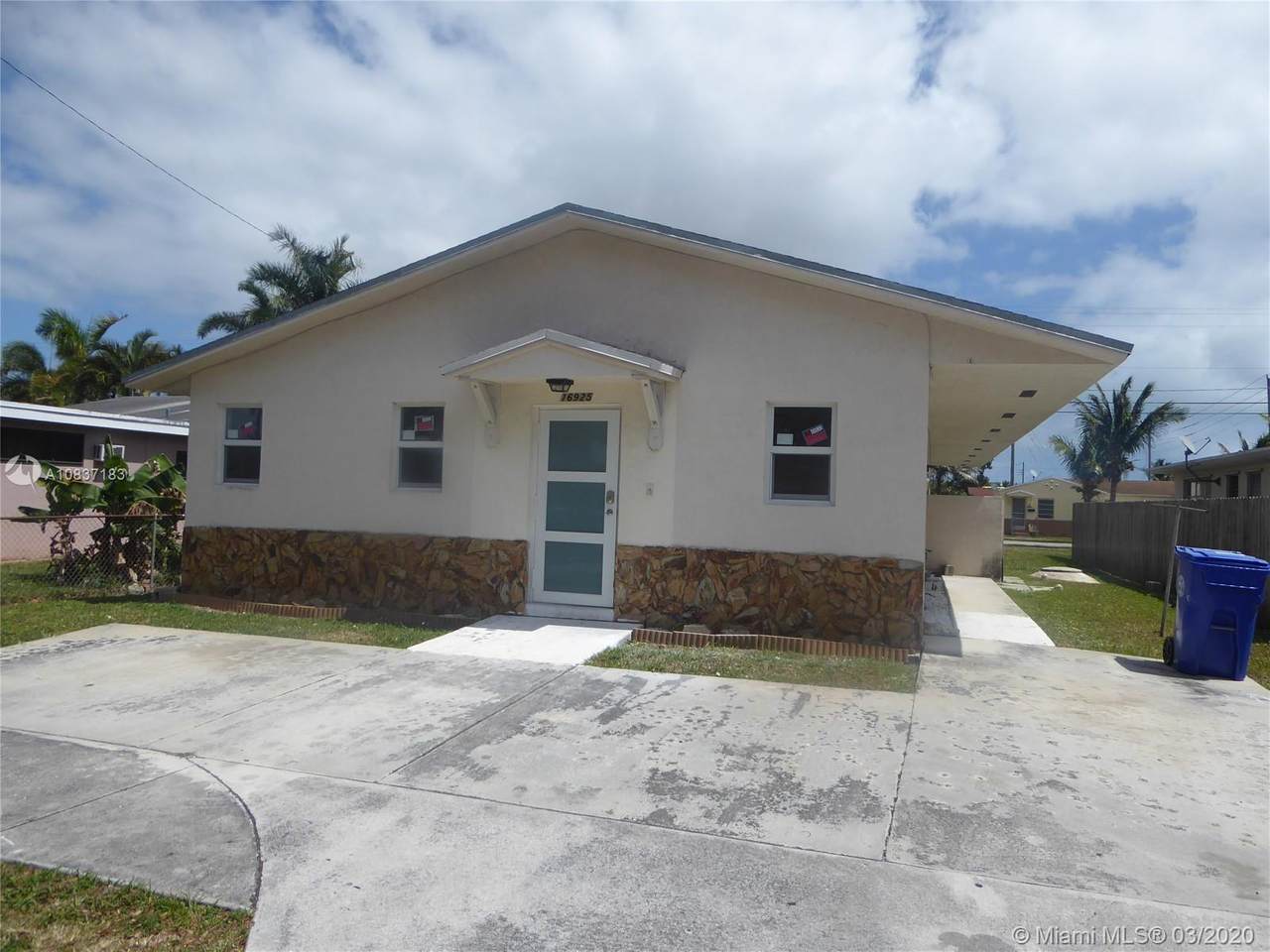 16925 4th Ct - Photo 1
