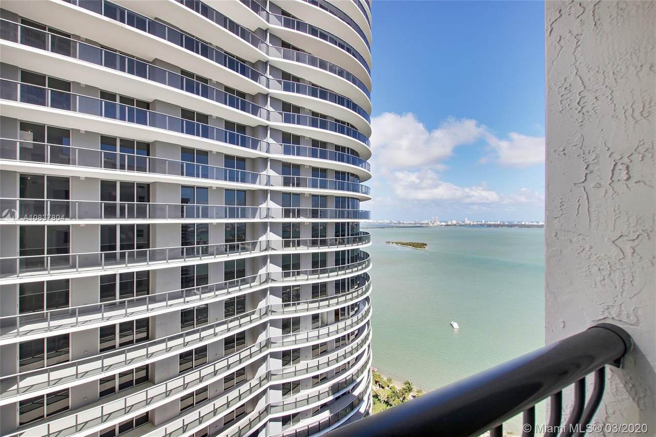 1756 Bayshore Dr - Photo 1