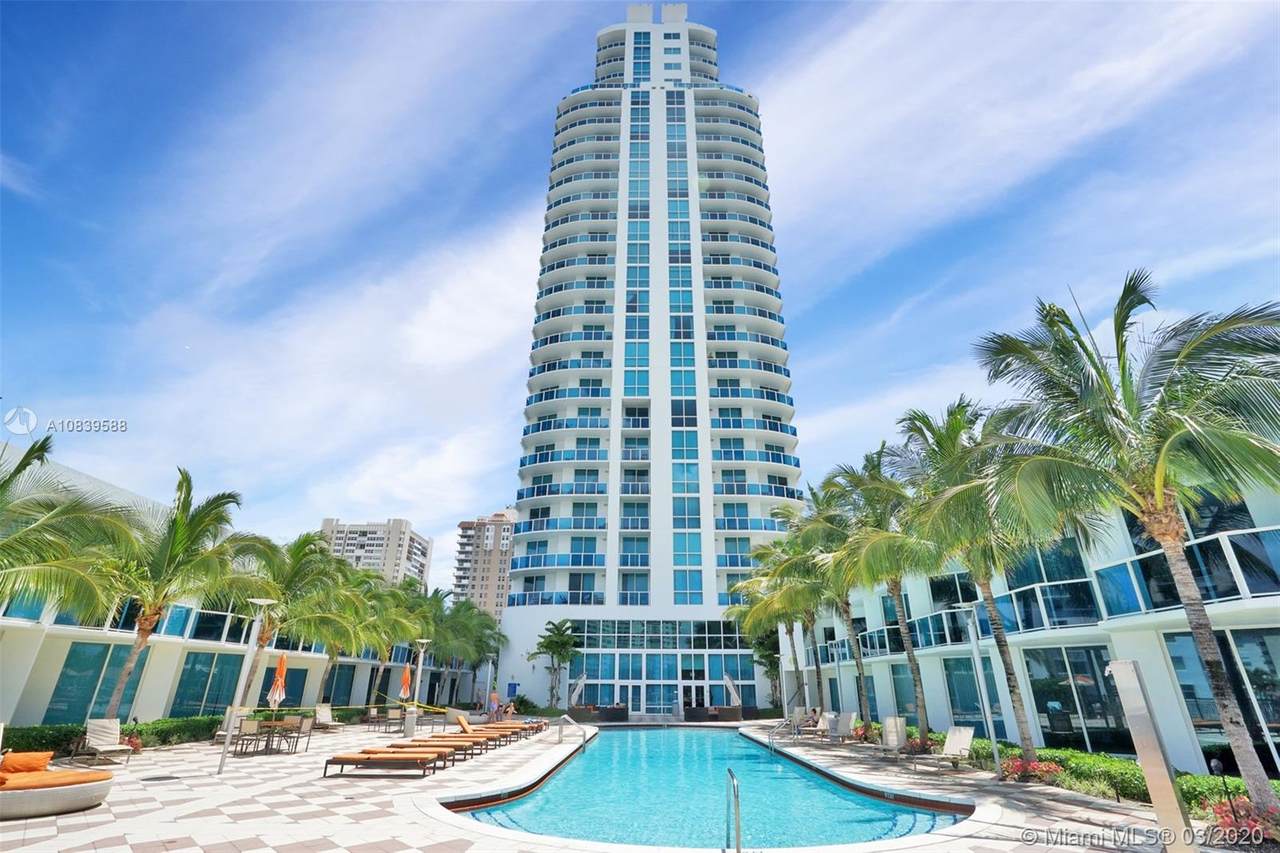1945 Ocean Dr - Photo 1