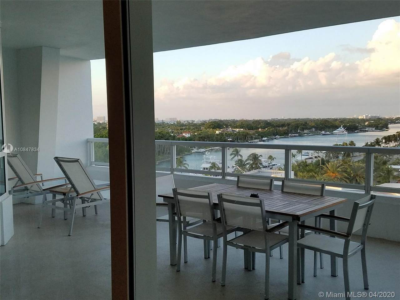 4401 Collins Ave - Photo 1 4401 Collins Ave - Photo 1