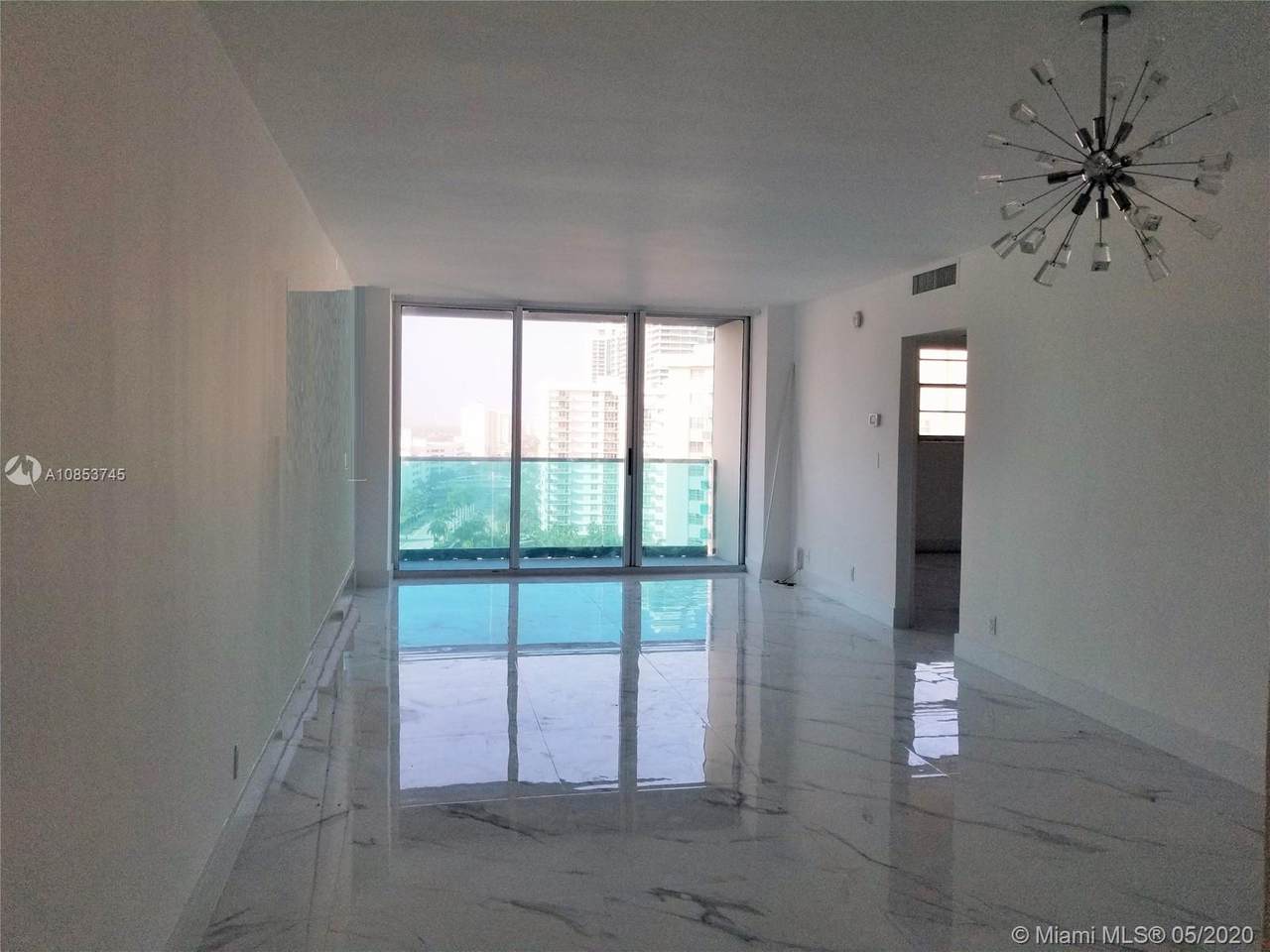 4001 Ocean Dr - Photo 1