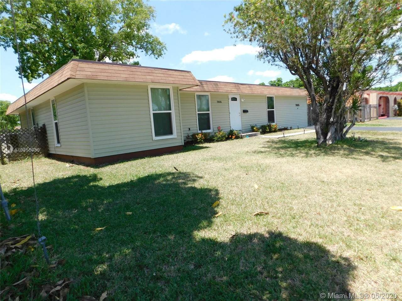 7815 70th Ave - Photo 1