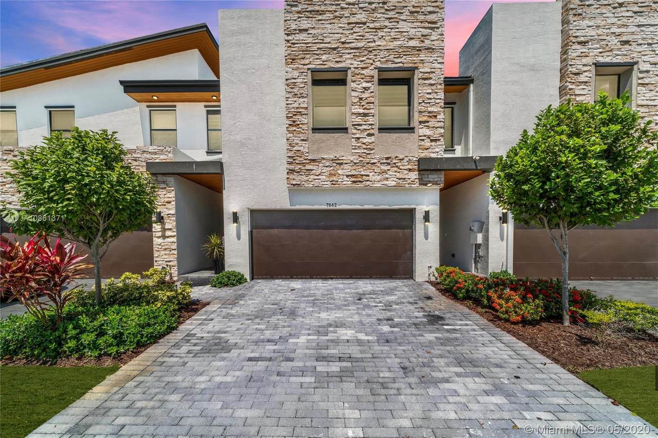 7842 105th Ct - Photo 1 7842 105th Ct - Photo 1