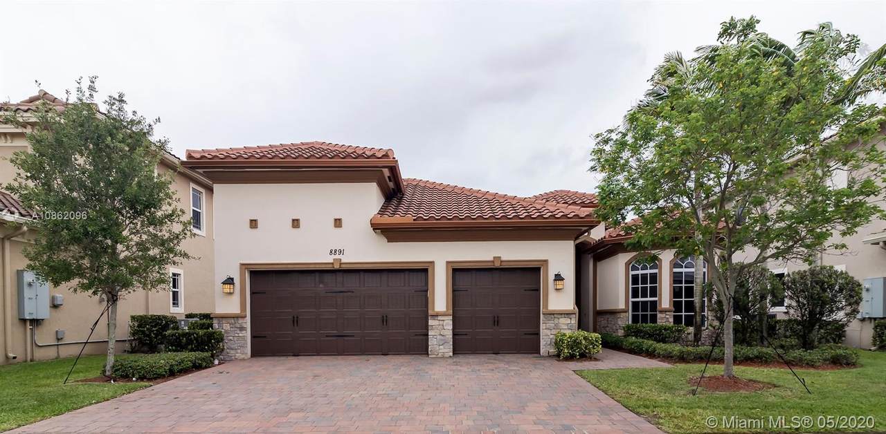 8891 Lakeview Dr - Photo 1