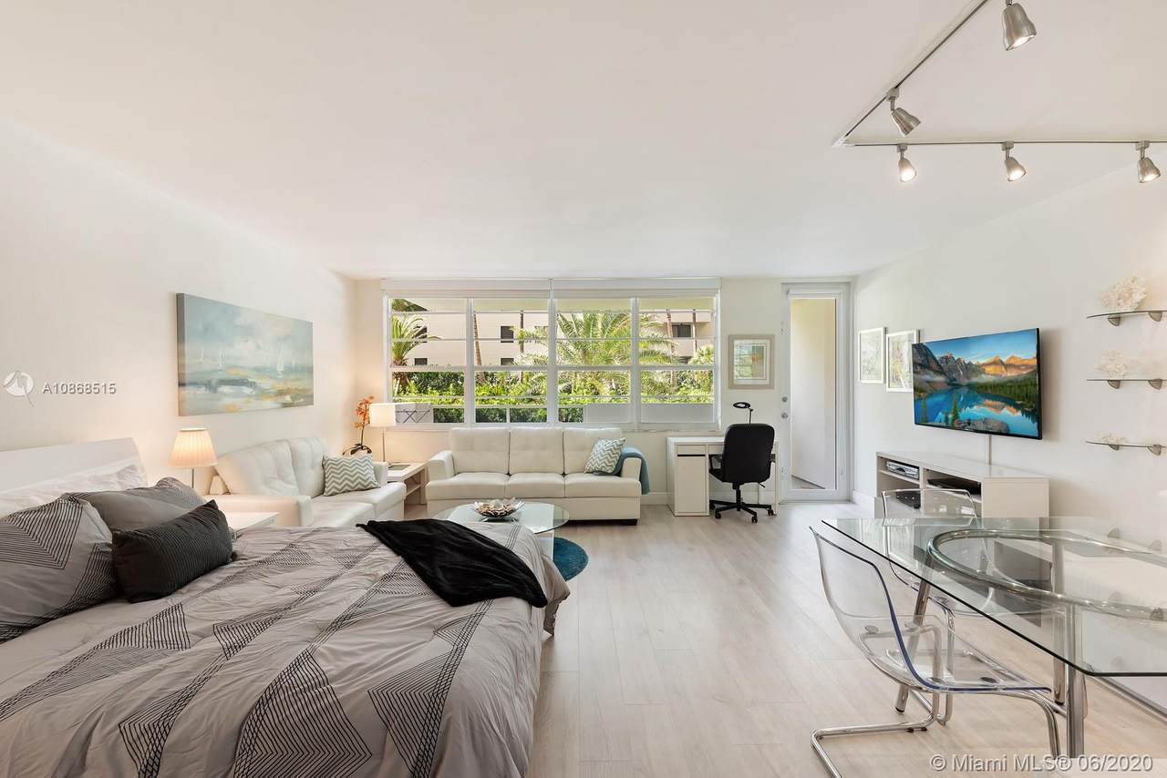 100 Lincoln Rd - Photo 1