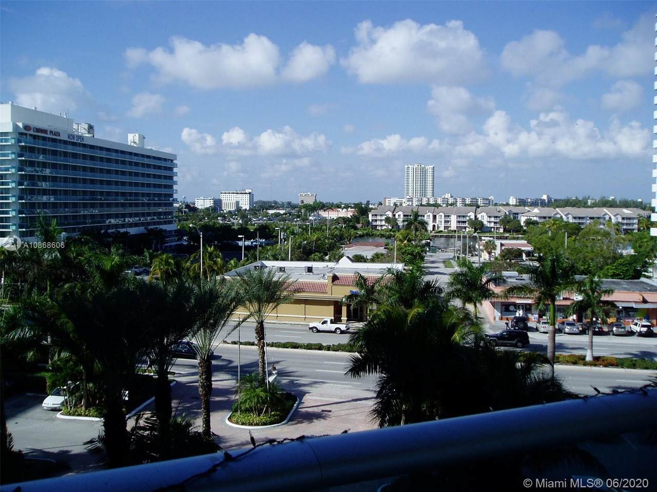 3901 Ocean Dr - Photo 1
