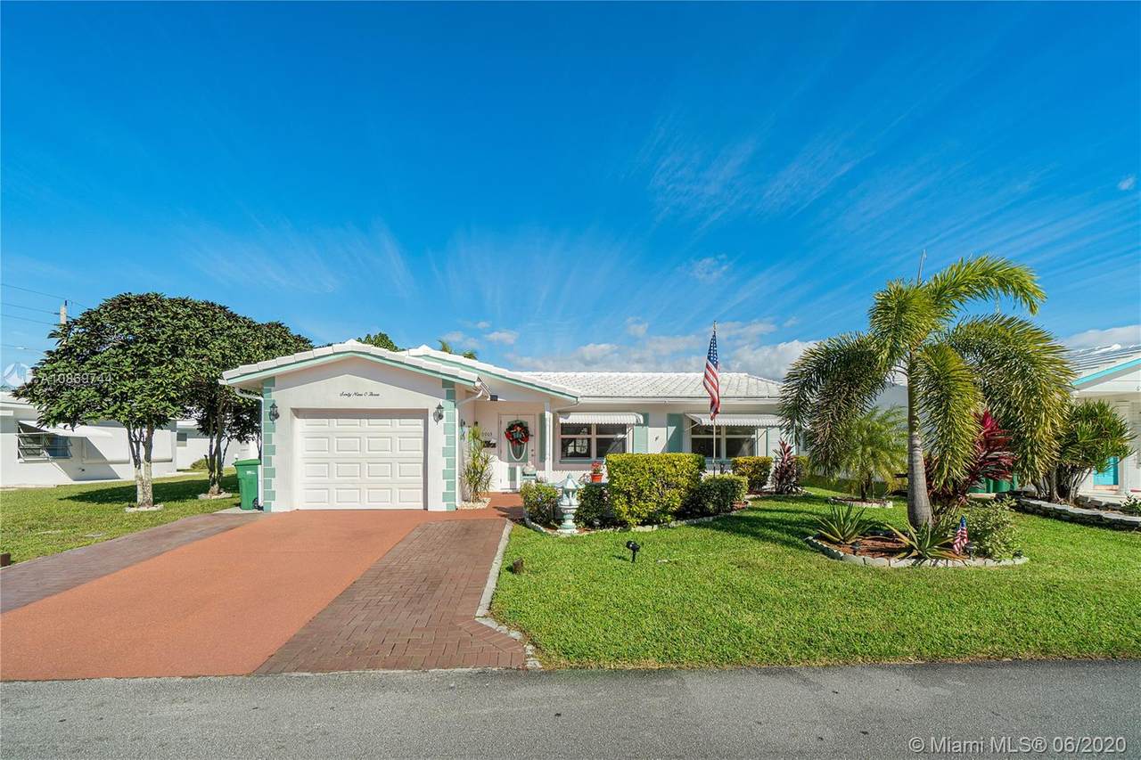 6903 74th Pl - Photo 1