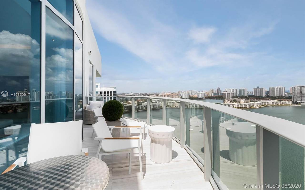 17111 Biscayne Blvd - Photo 1