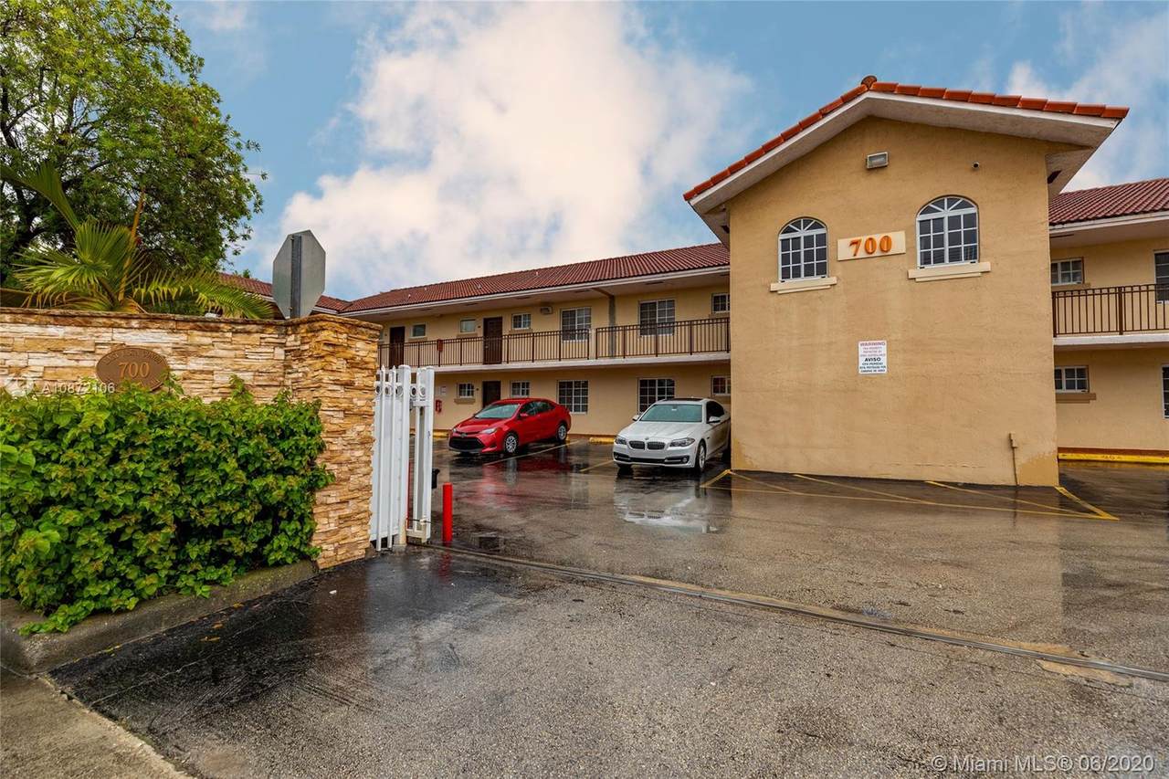700 9th Ct - Photo 1