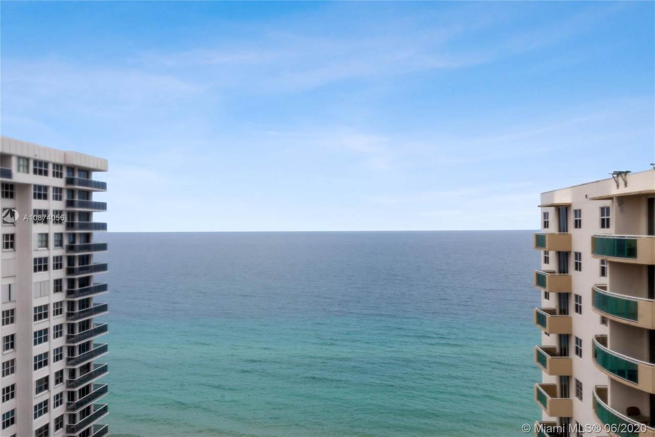 3001 Ocean Dr - Photo 1