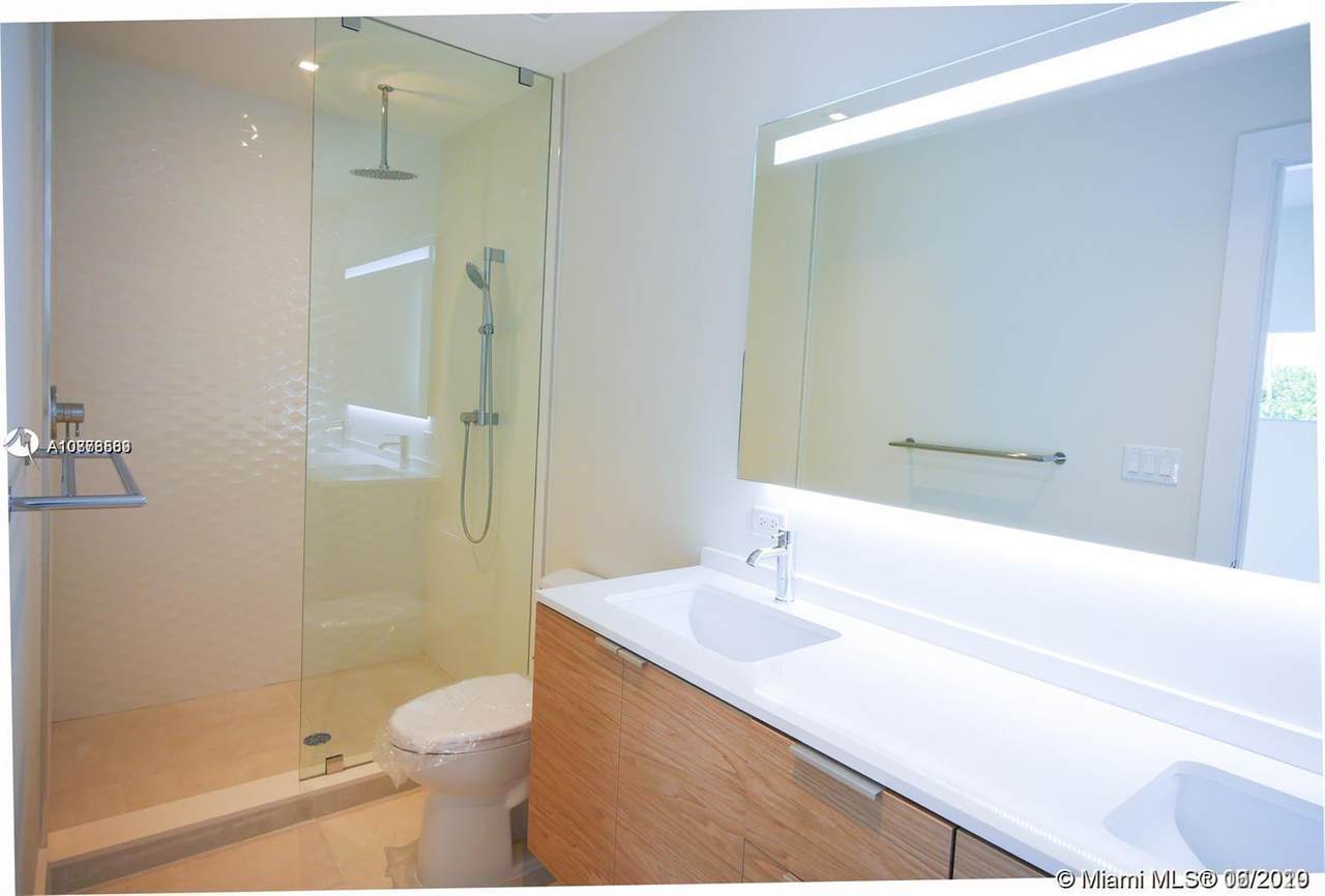 643 Jefferson Ave - Photo 1