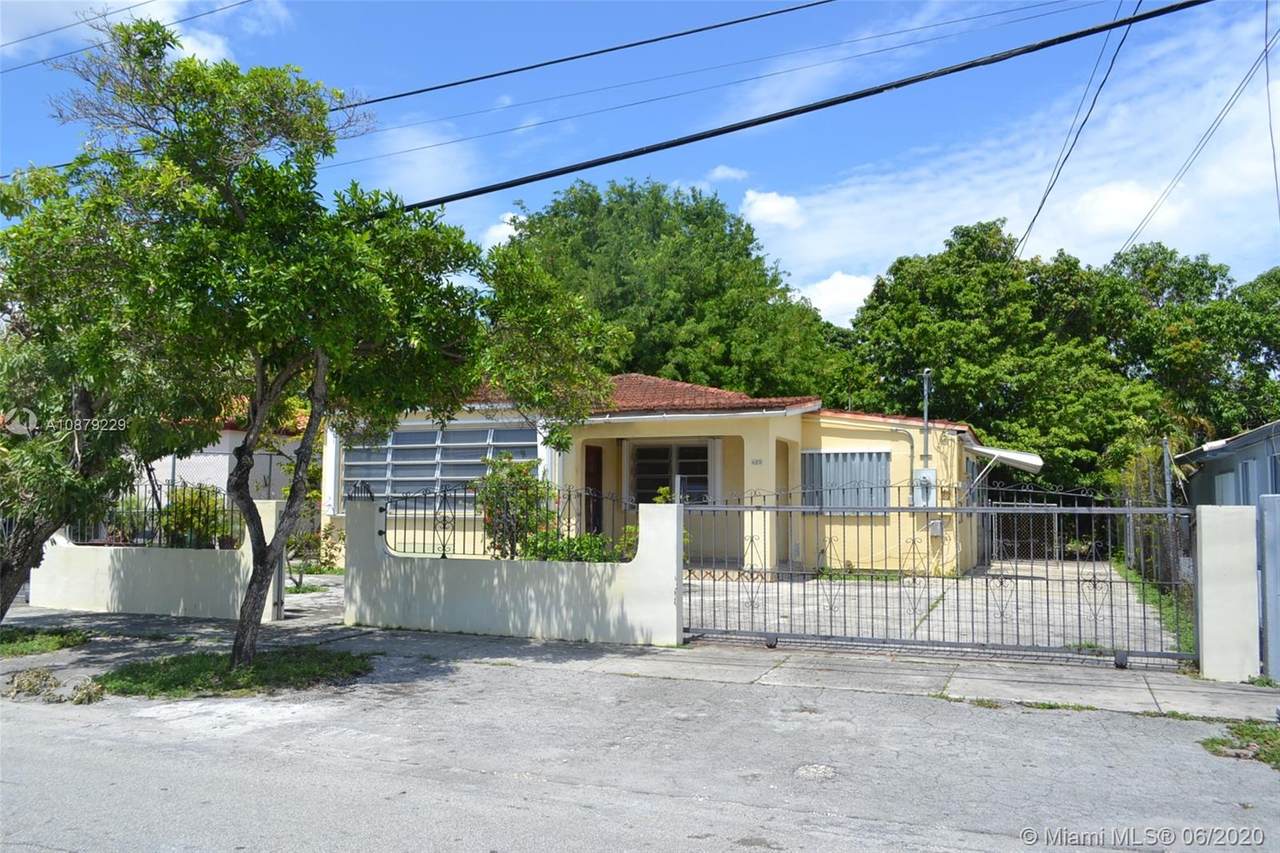 420 44th Ave - Photo 1