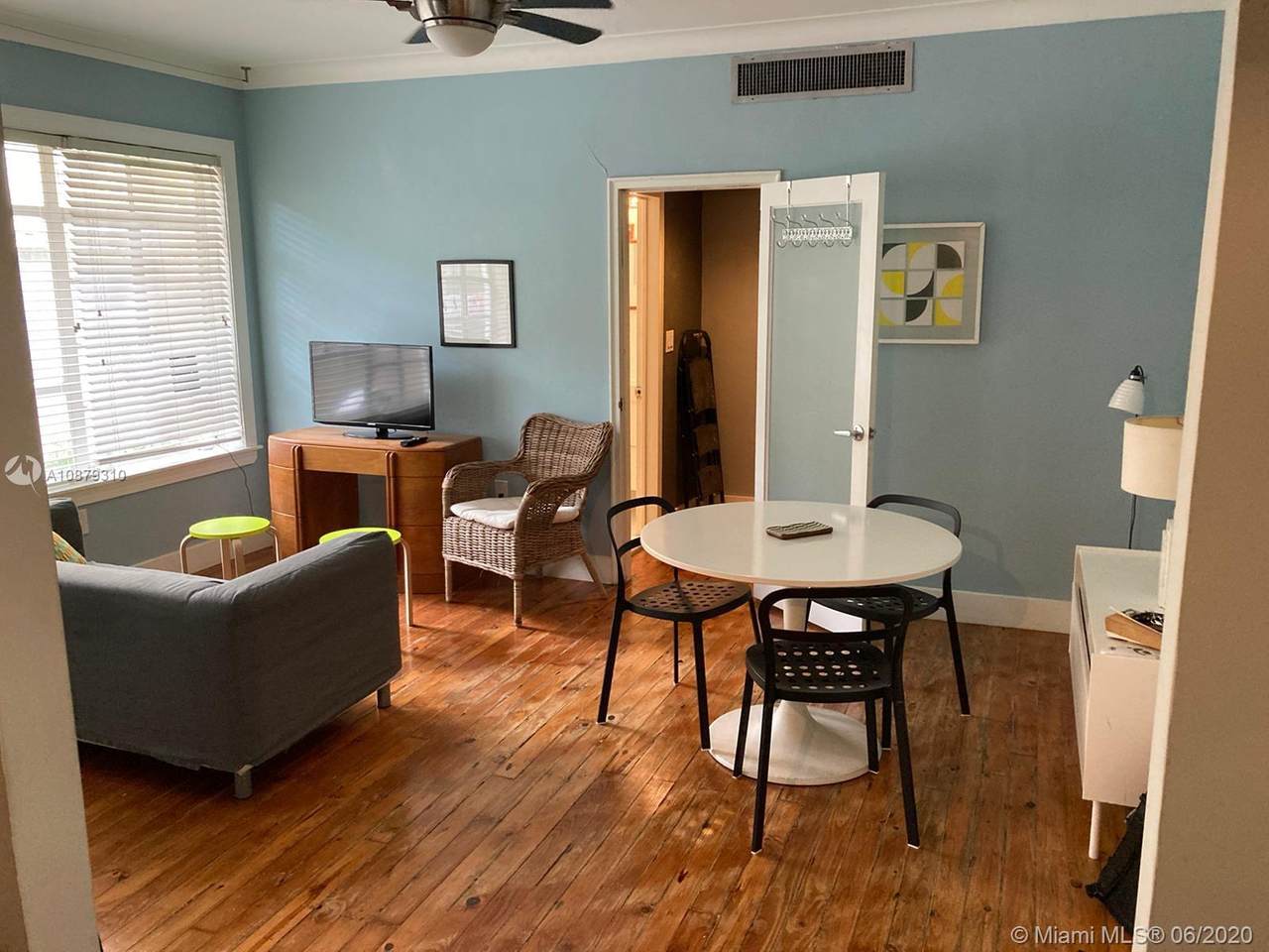 1611 Euclid Ave - Photo 1
