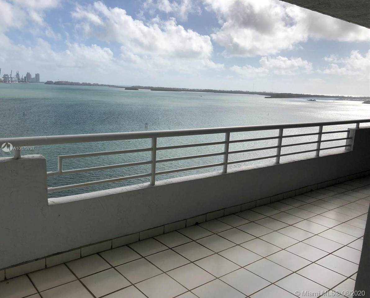 1402 Brickell Bay Dr - Photo 1