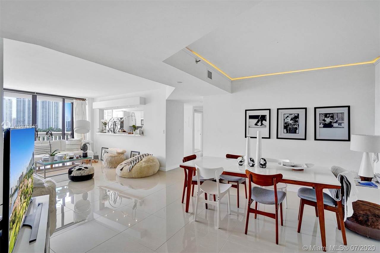 1000 Island Blvd - Photo 1