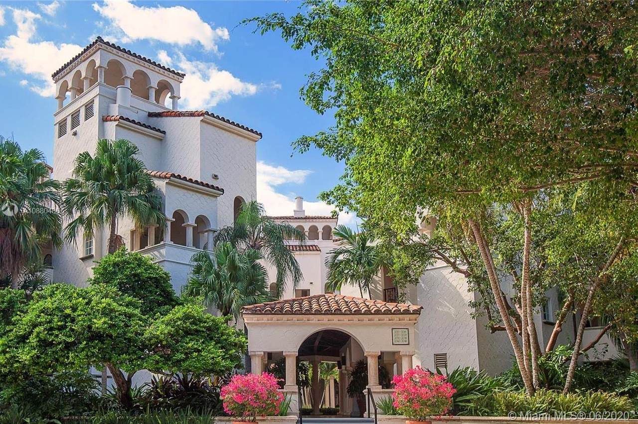 2124 Fisher Island Dr - Photo 1