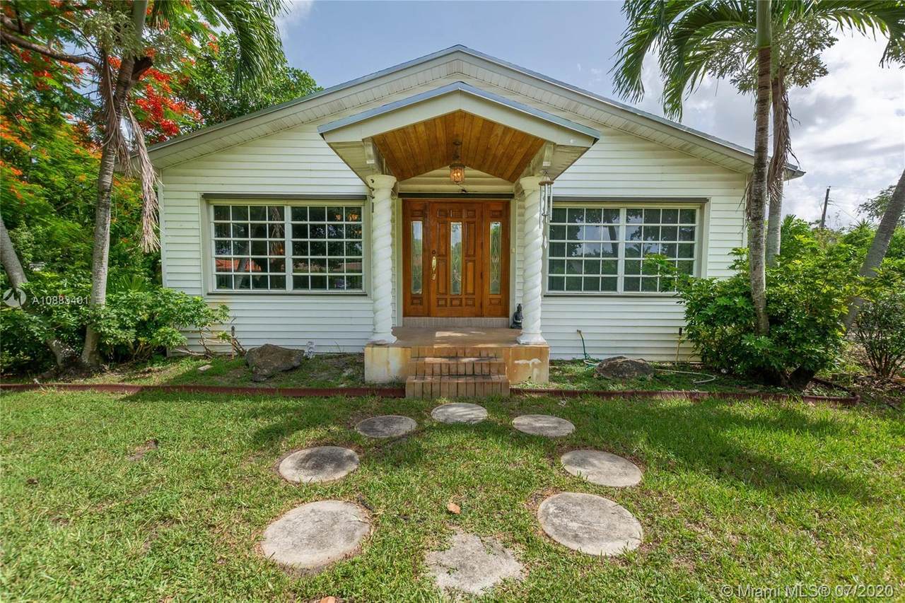 321 Rosedale Dr - Photo 1