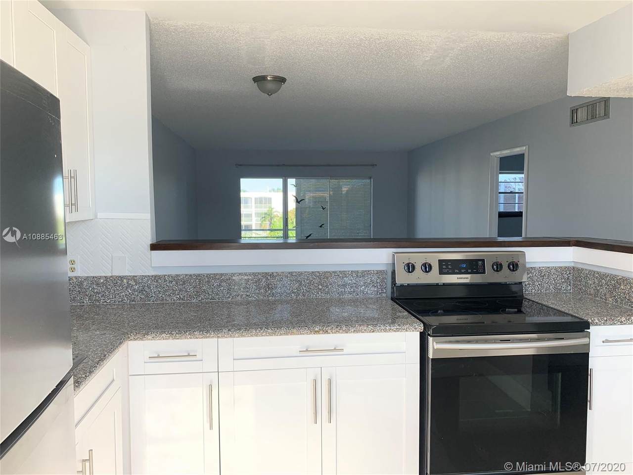604 2nd St - Photo 1