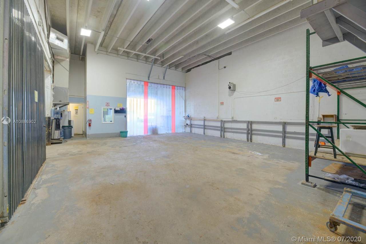 10790 190 St - Photo 1