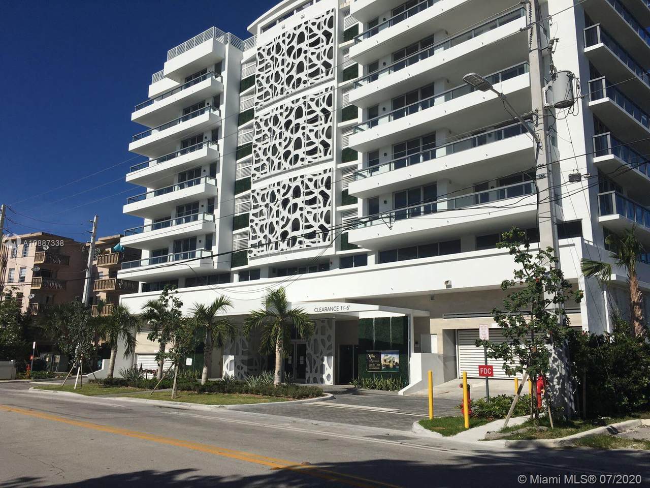 9261 Bay Harbor Dr - Photo 1