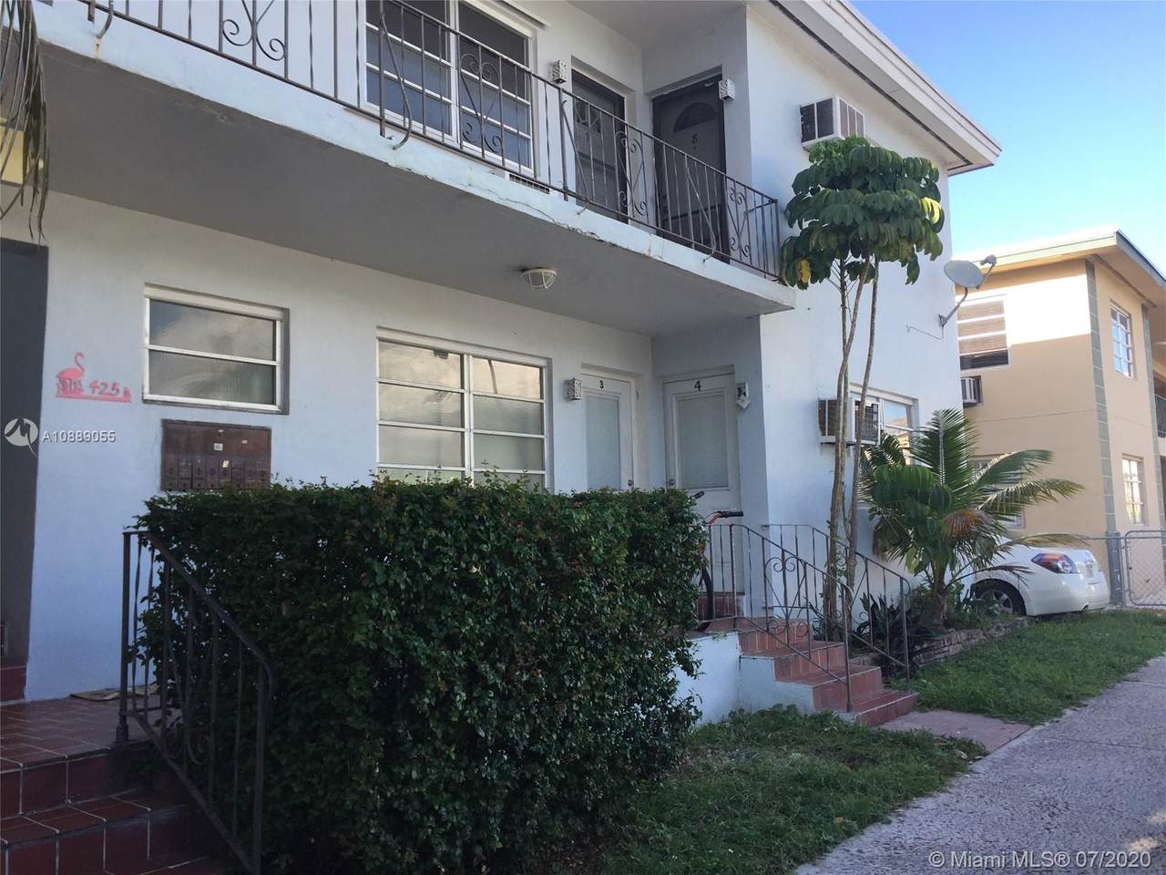 425 79th St - Photo 1