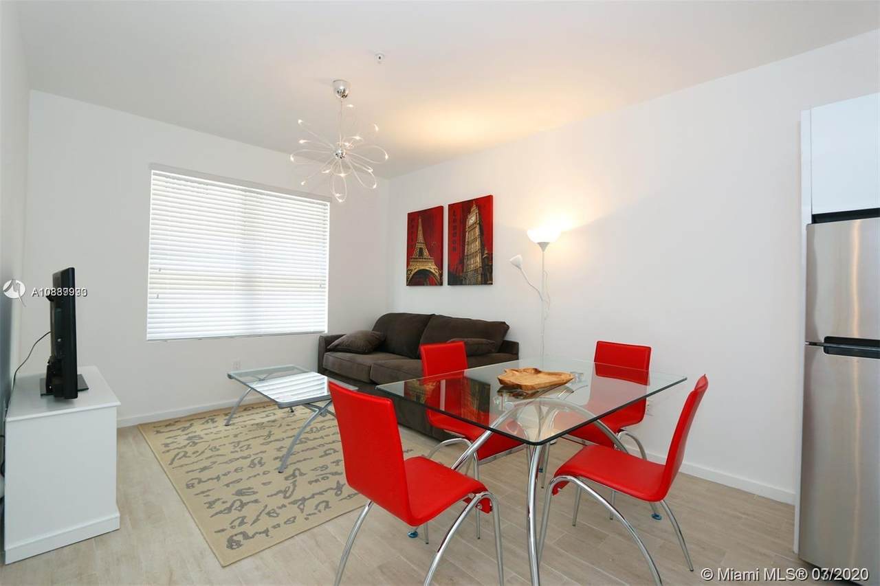 1611 Meridian Ave - Photo 1