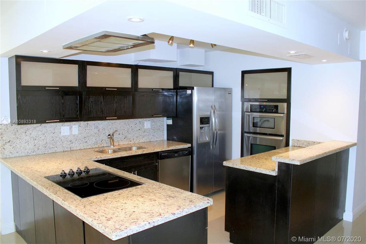 20300 Country Club Dr - Photo 1