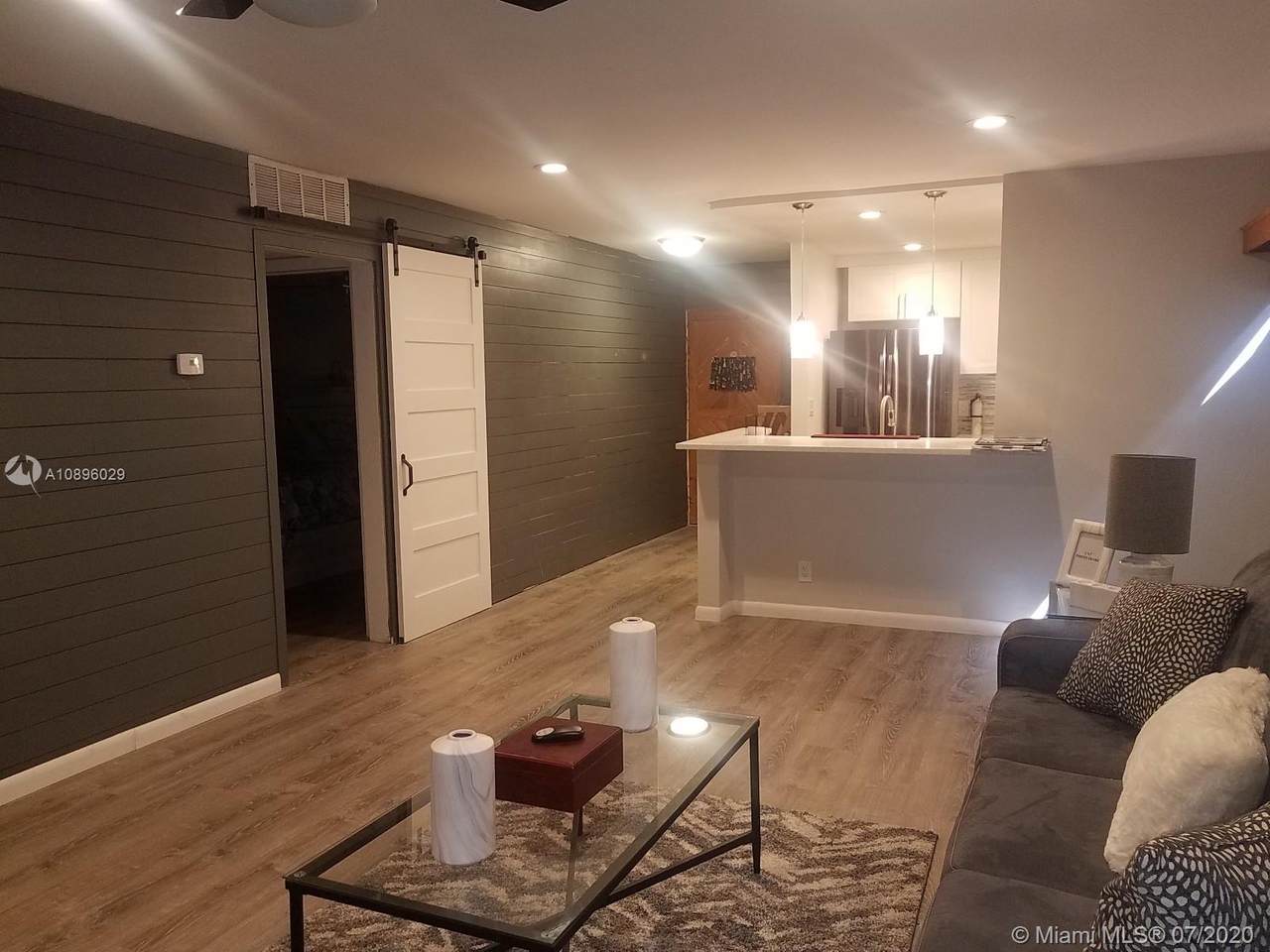 1700 15th St - Photo 1