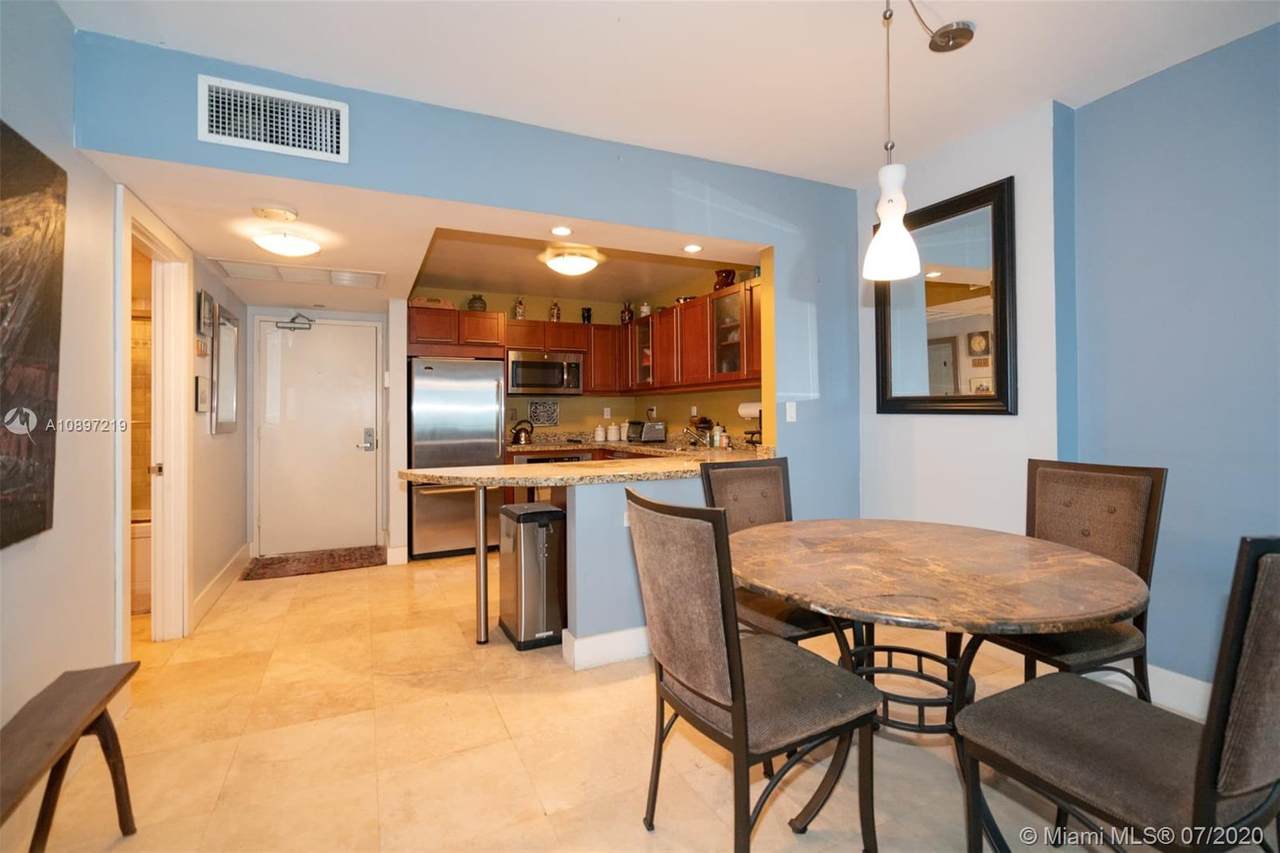 2301 Collins Ave - Photo 1