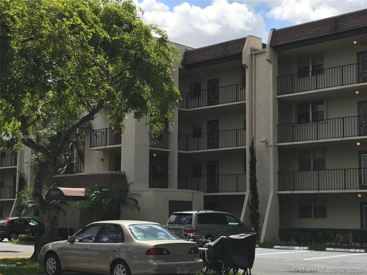 9230 Lagoon Pl - Photo 1