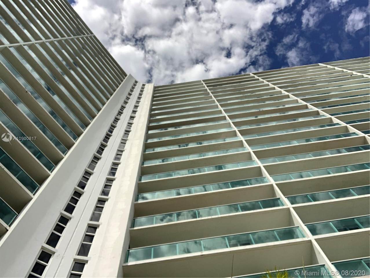 100 Bayview Dr - Photo 1