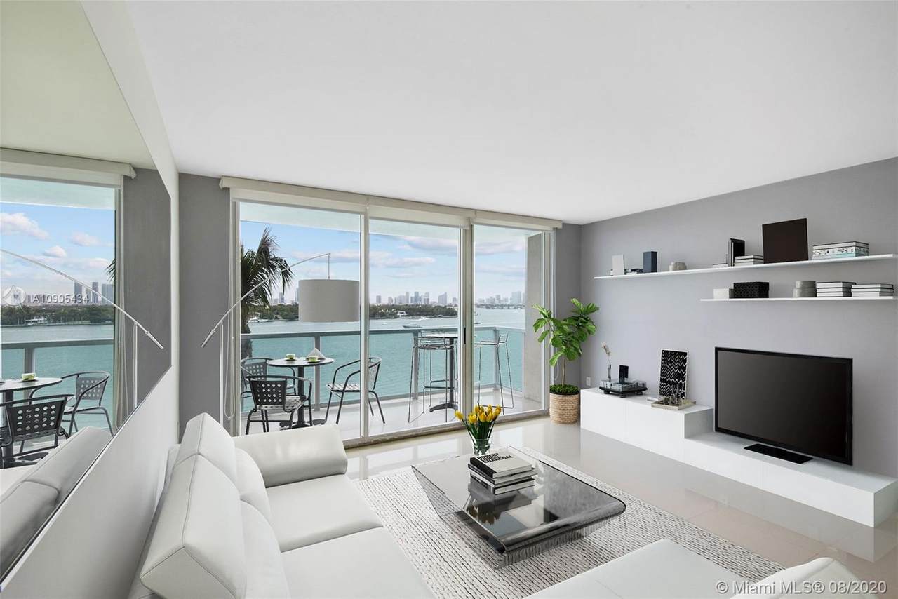 650 West Ave - Photo 1