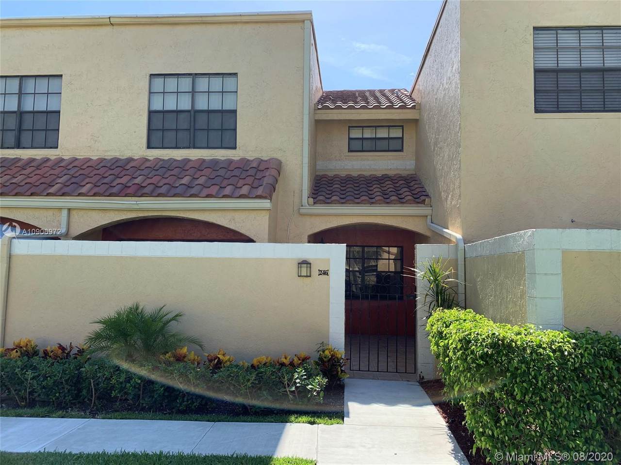 20911 Leeward Ct - Photo 1