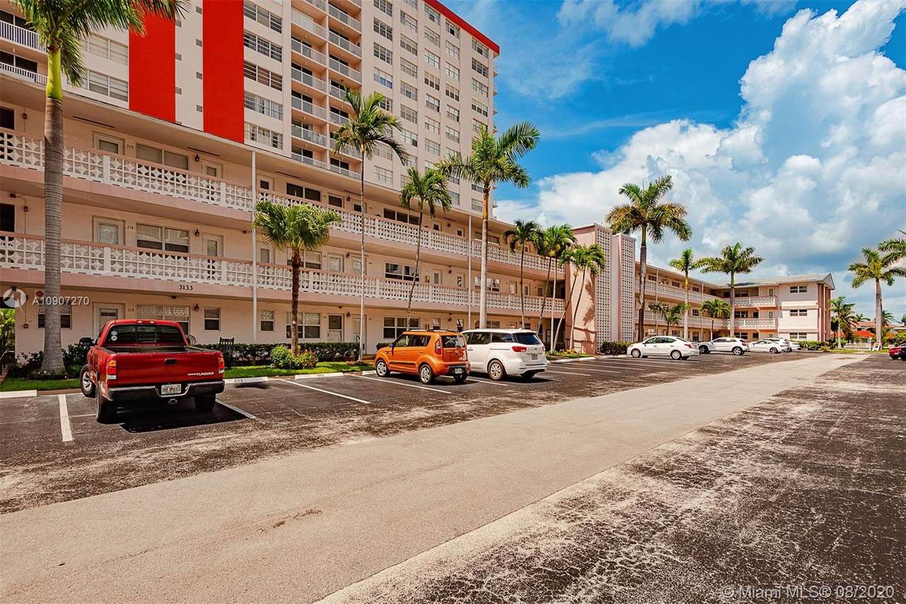 3135 Ocean Dr - Photo 1