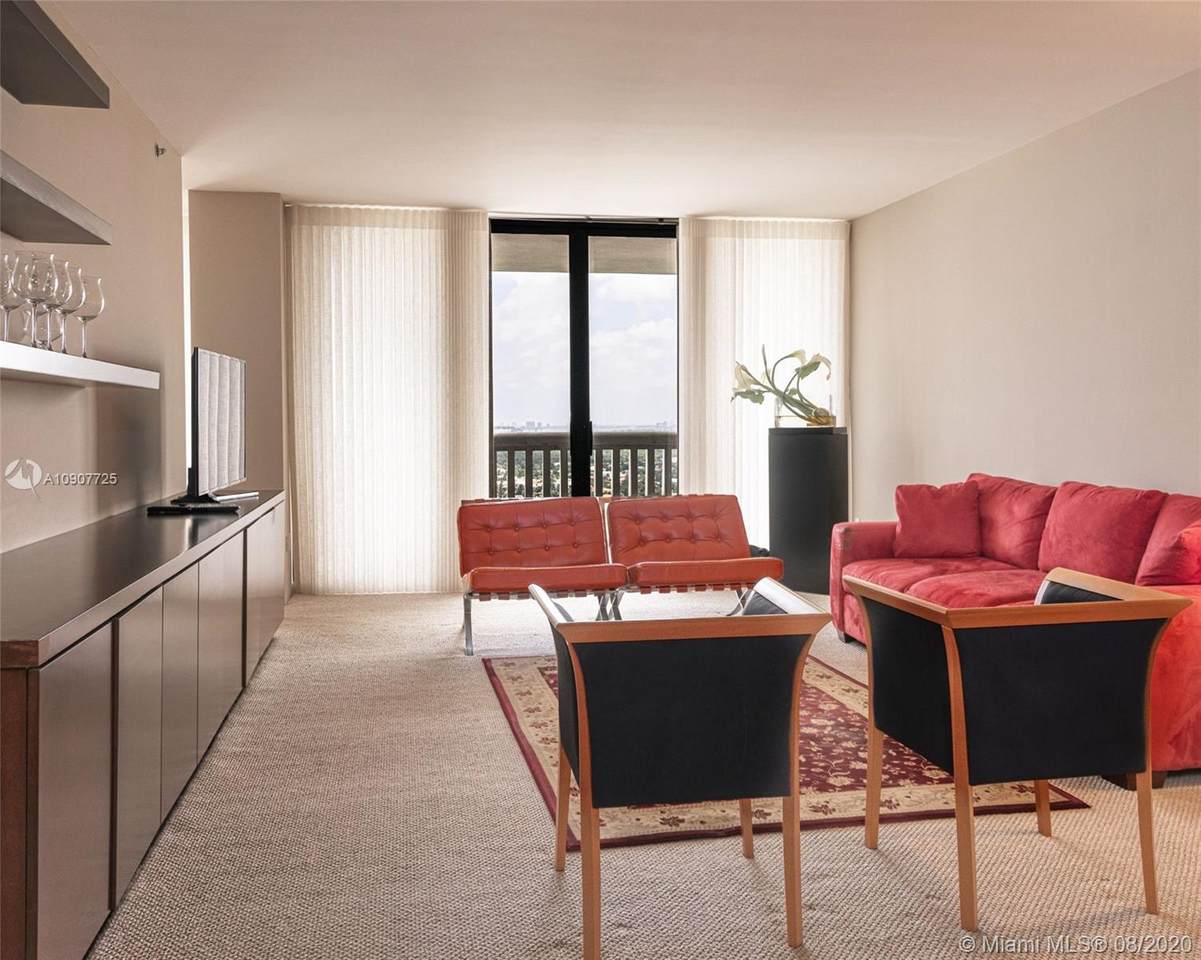 2000 Island Blvd - Photo 1