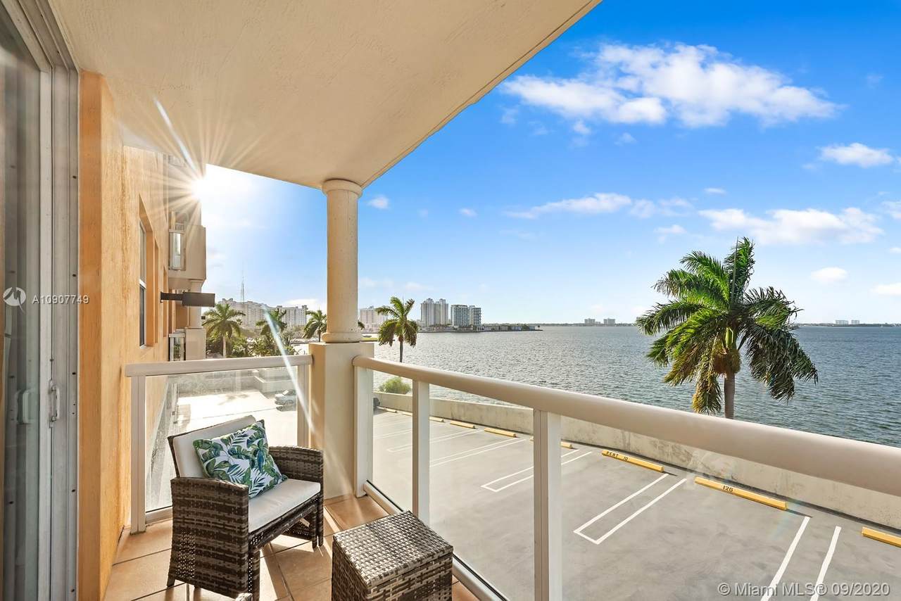 1625 Kennedy Cswy - Photo 1