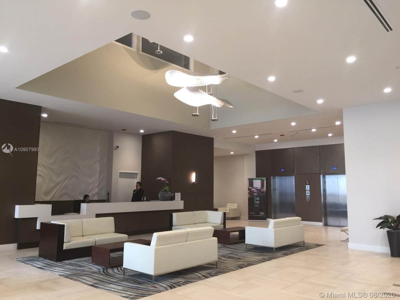 7825 107 AVE - Photo 1