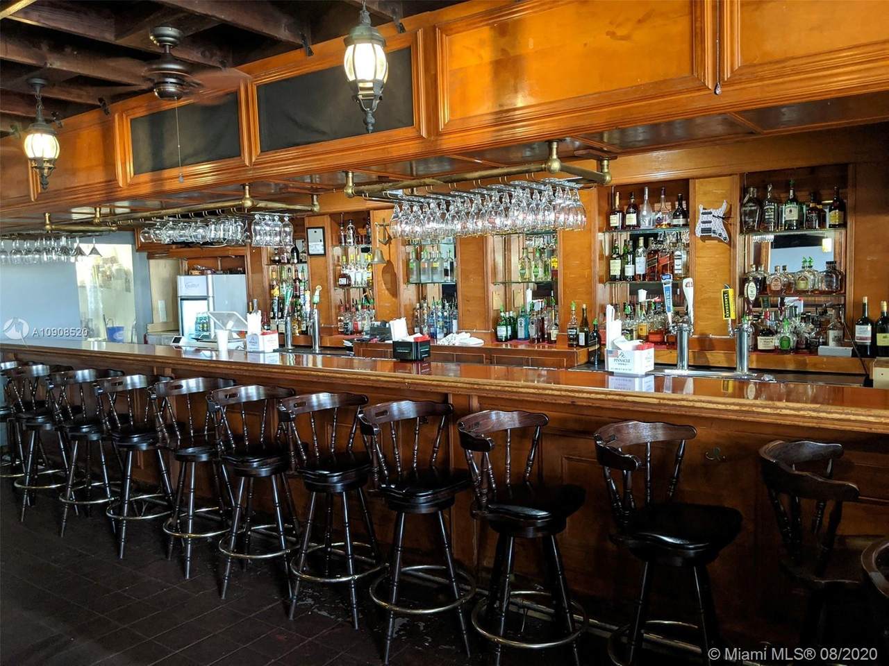 4587 University - Photo 1