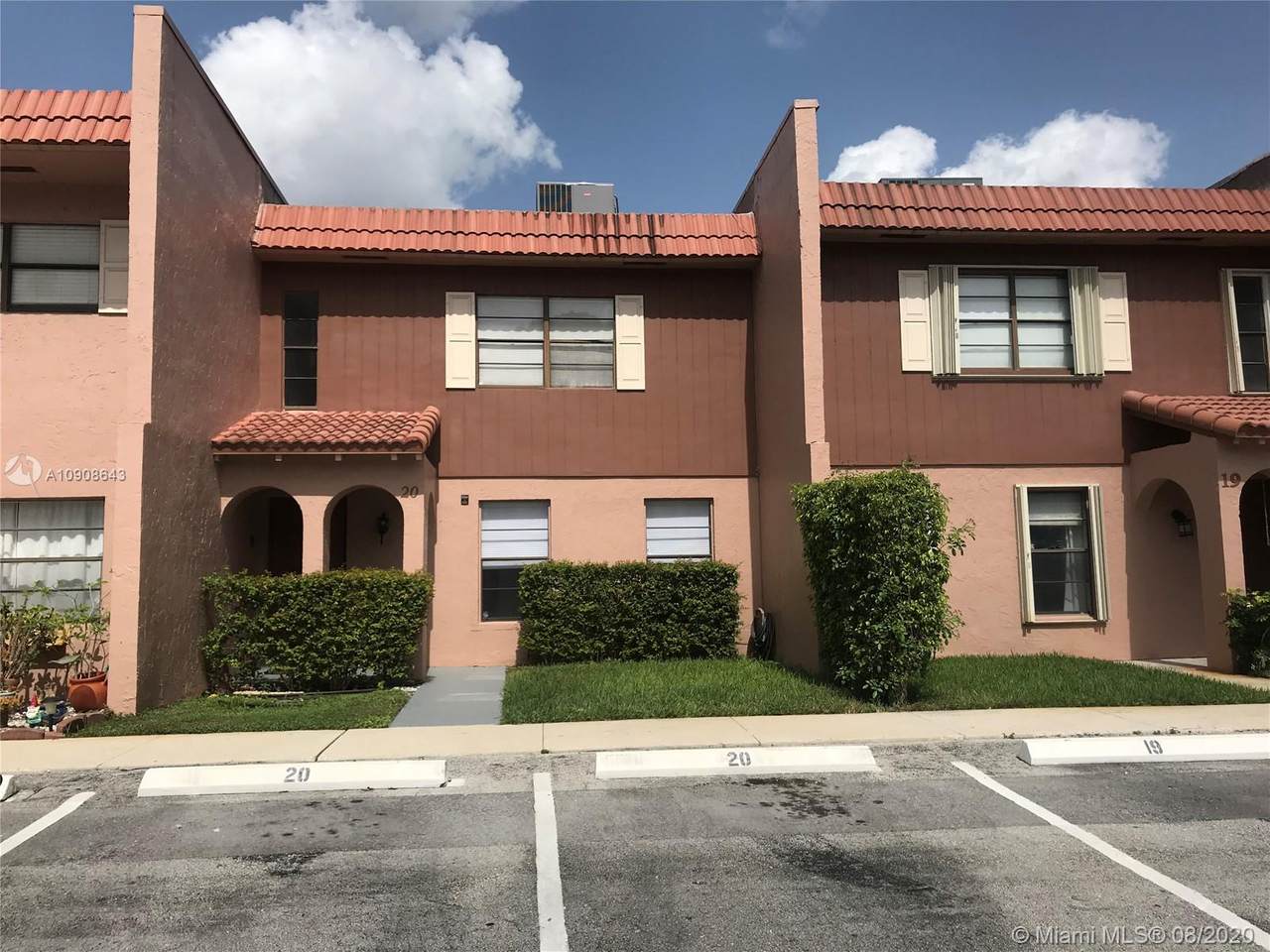 20 Laredo Pl - Photo 1