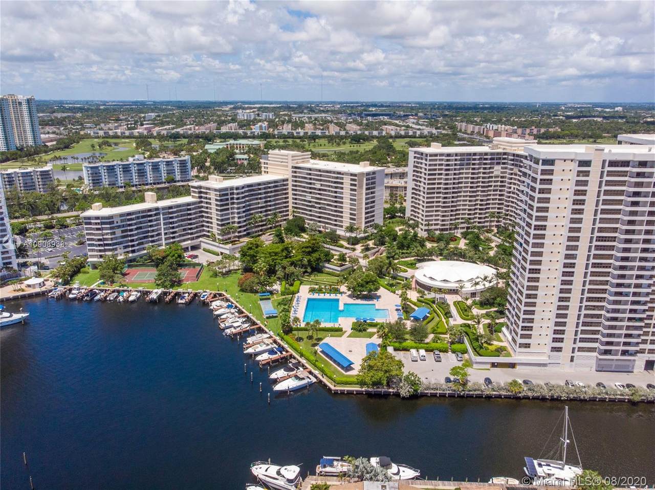 2500 Parkview - Photo 1