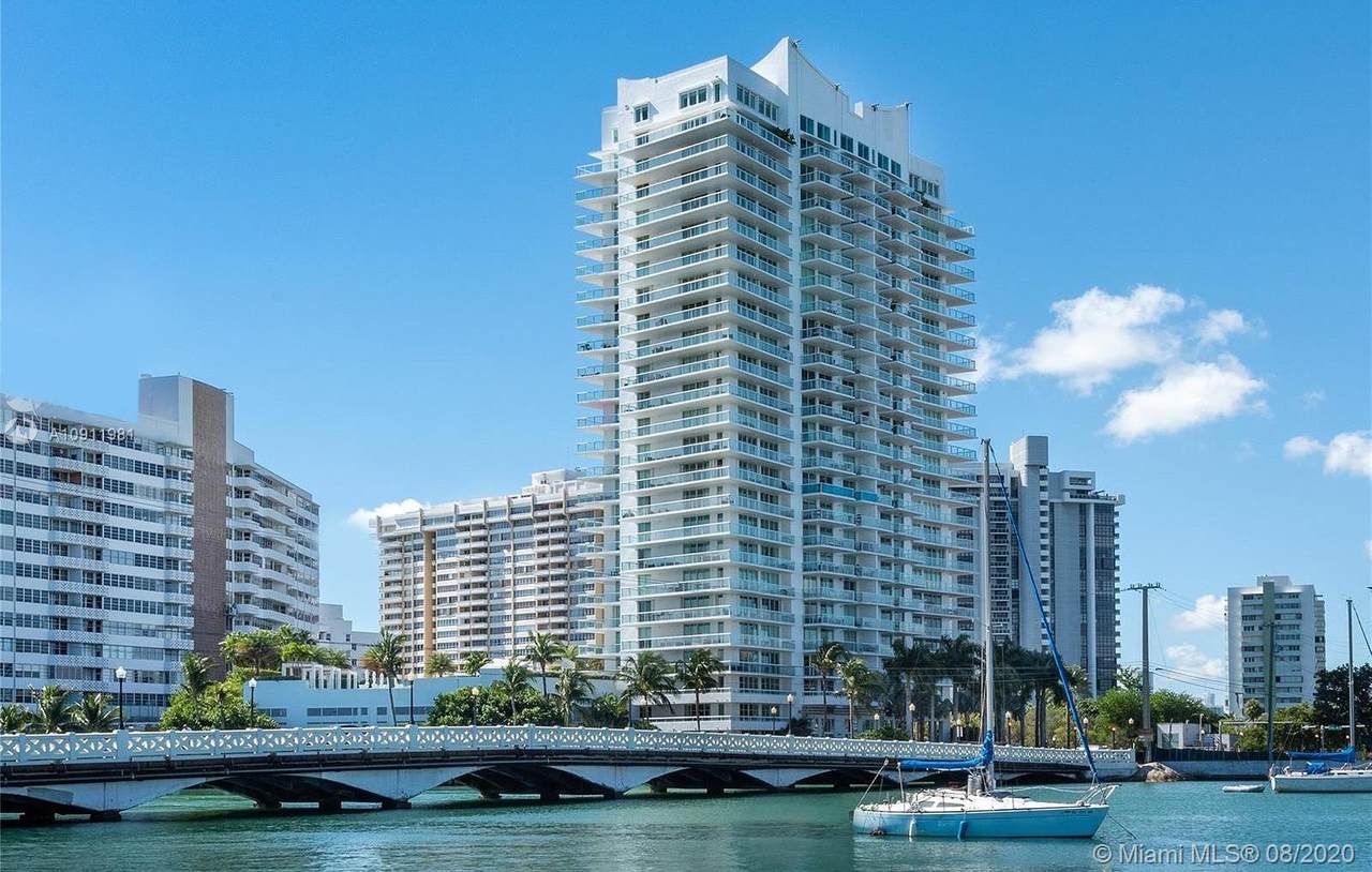 10 Venetian Way - Photo 1