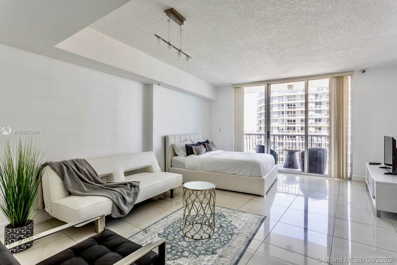1750 Bayshore Dr - Photo 1