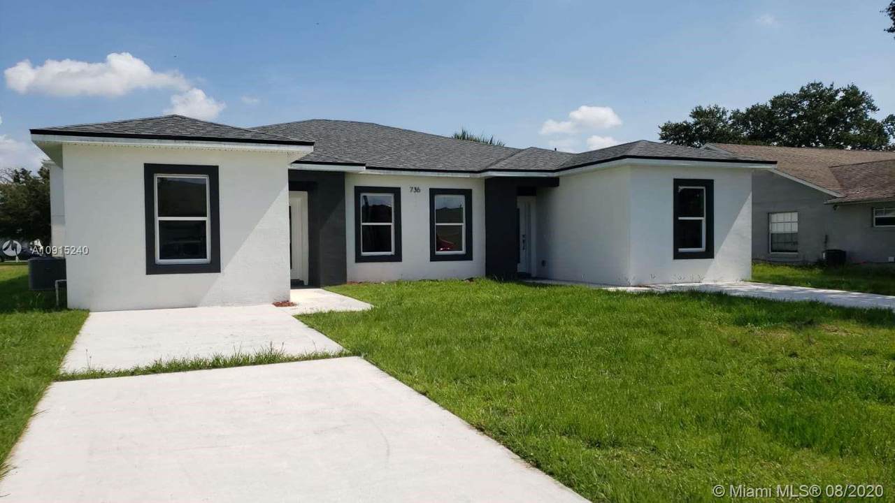 733 Lucaya Dr - Photo 1