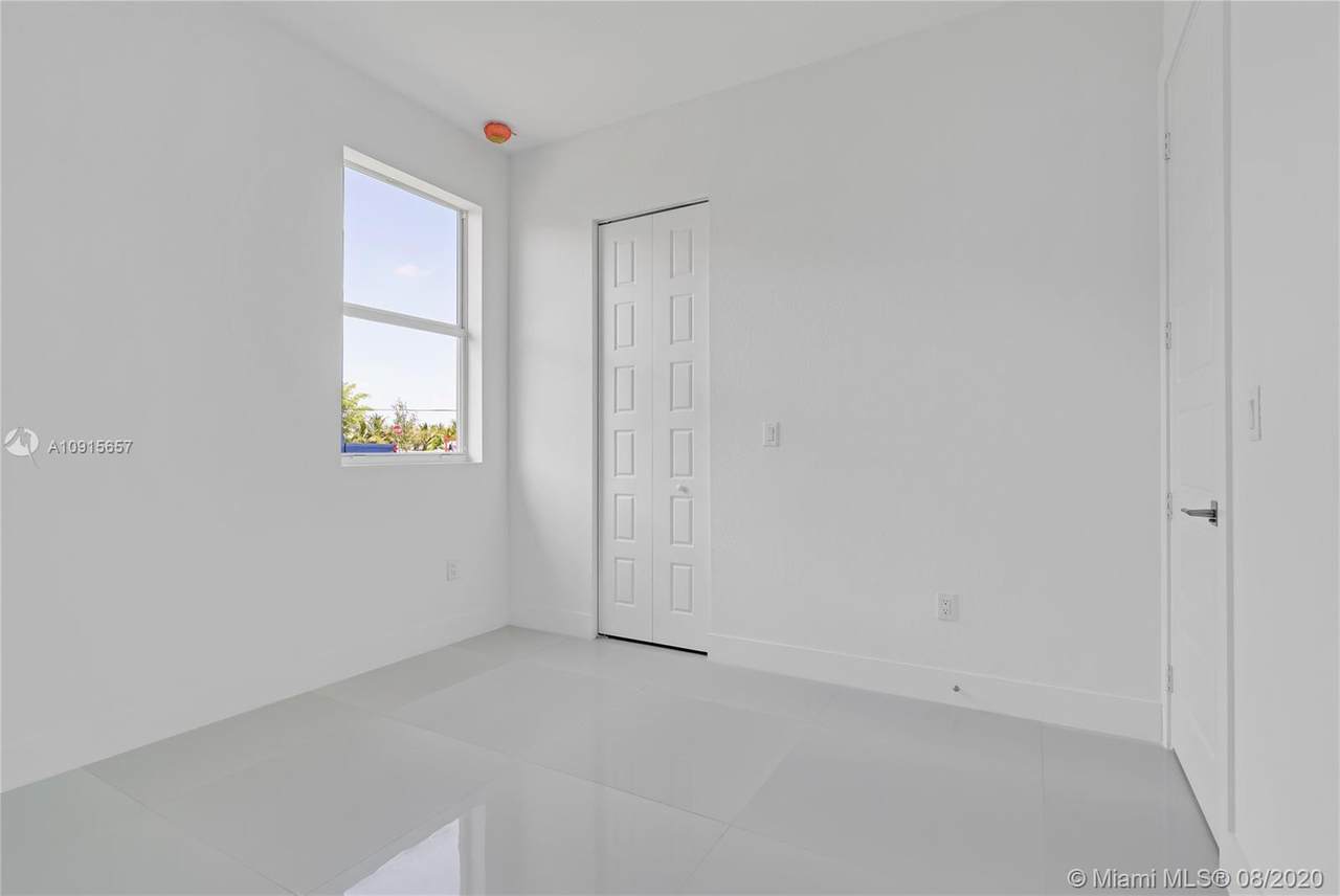29117 167 AV - Photo 1