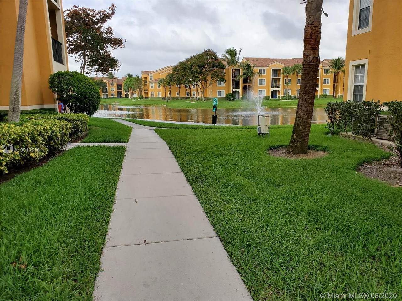 2360 Preserve Way - Photo 1