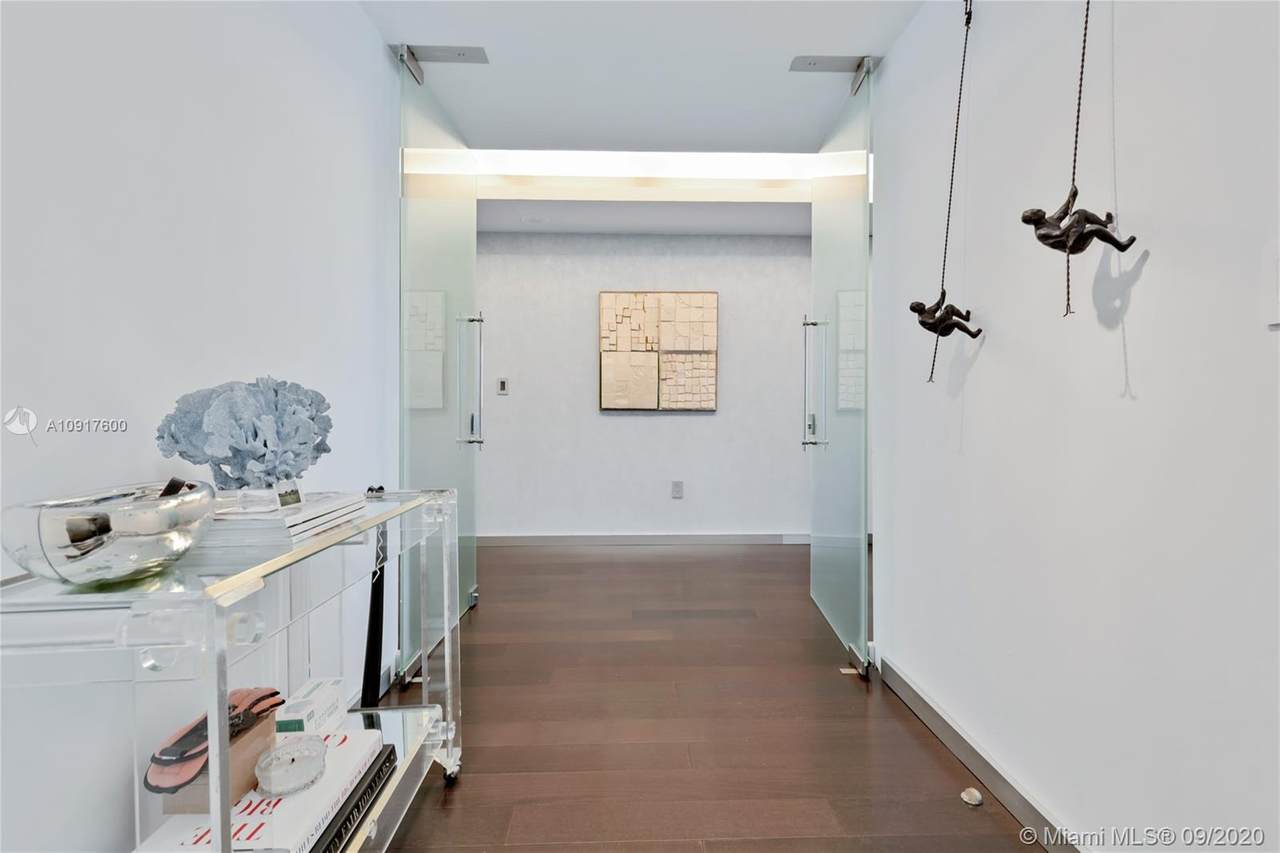 781 Crandon Blvd - Photo 1