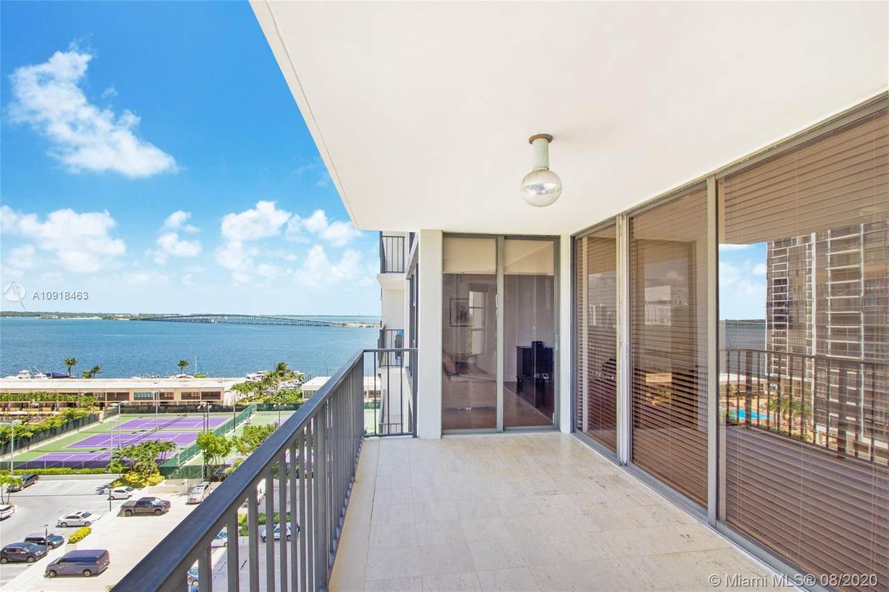 1915 Brickell Ave - Photo 1