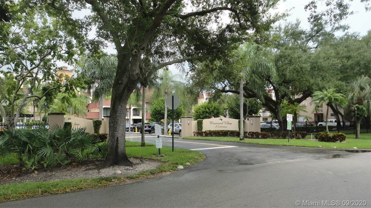 9301 92nd Ave - Photo 1