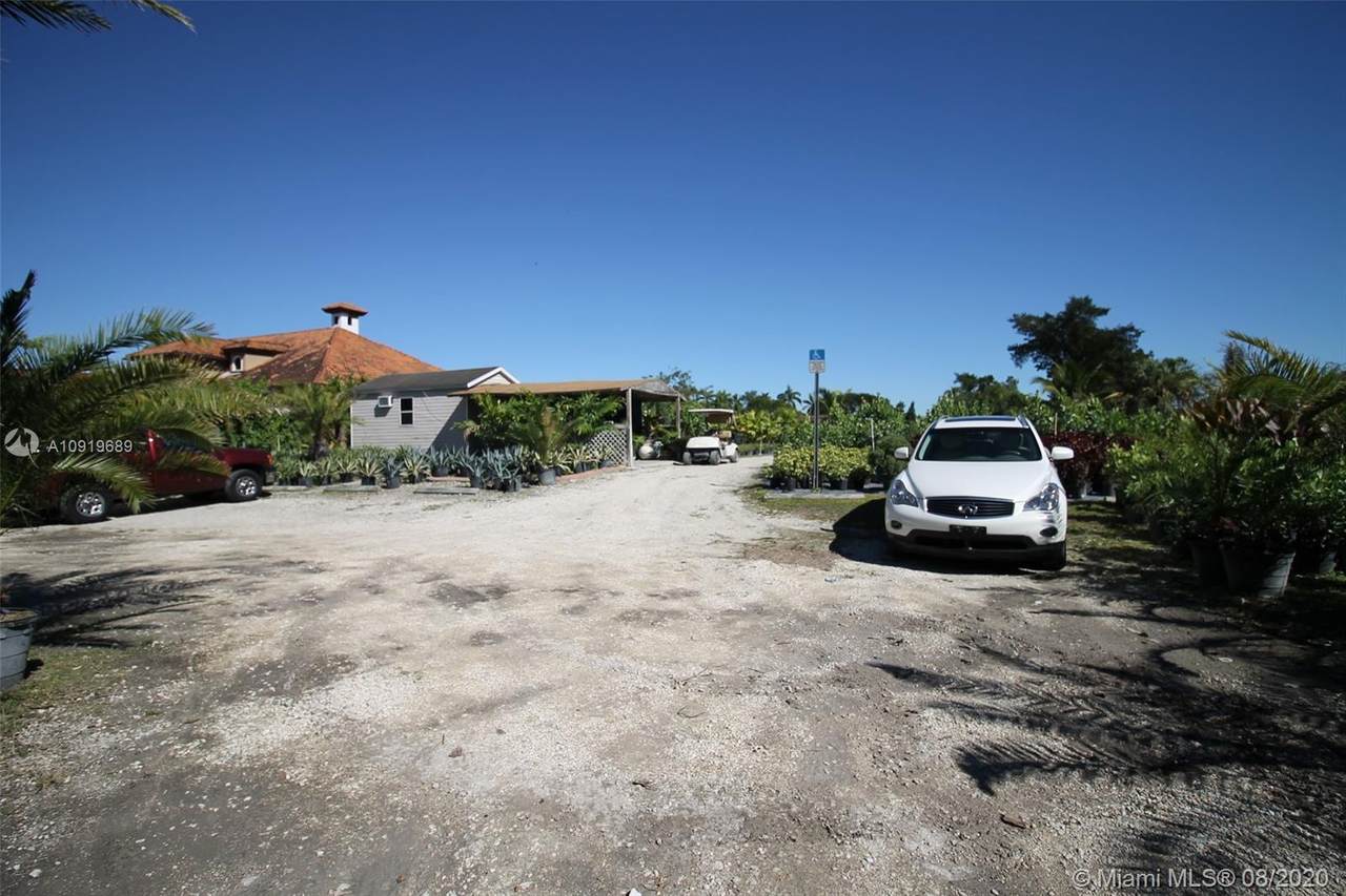 5295 122 Ave - Photo 1